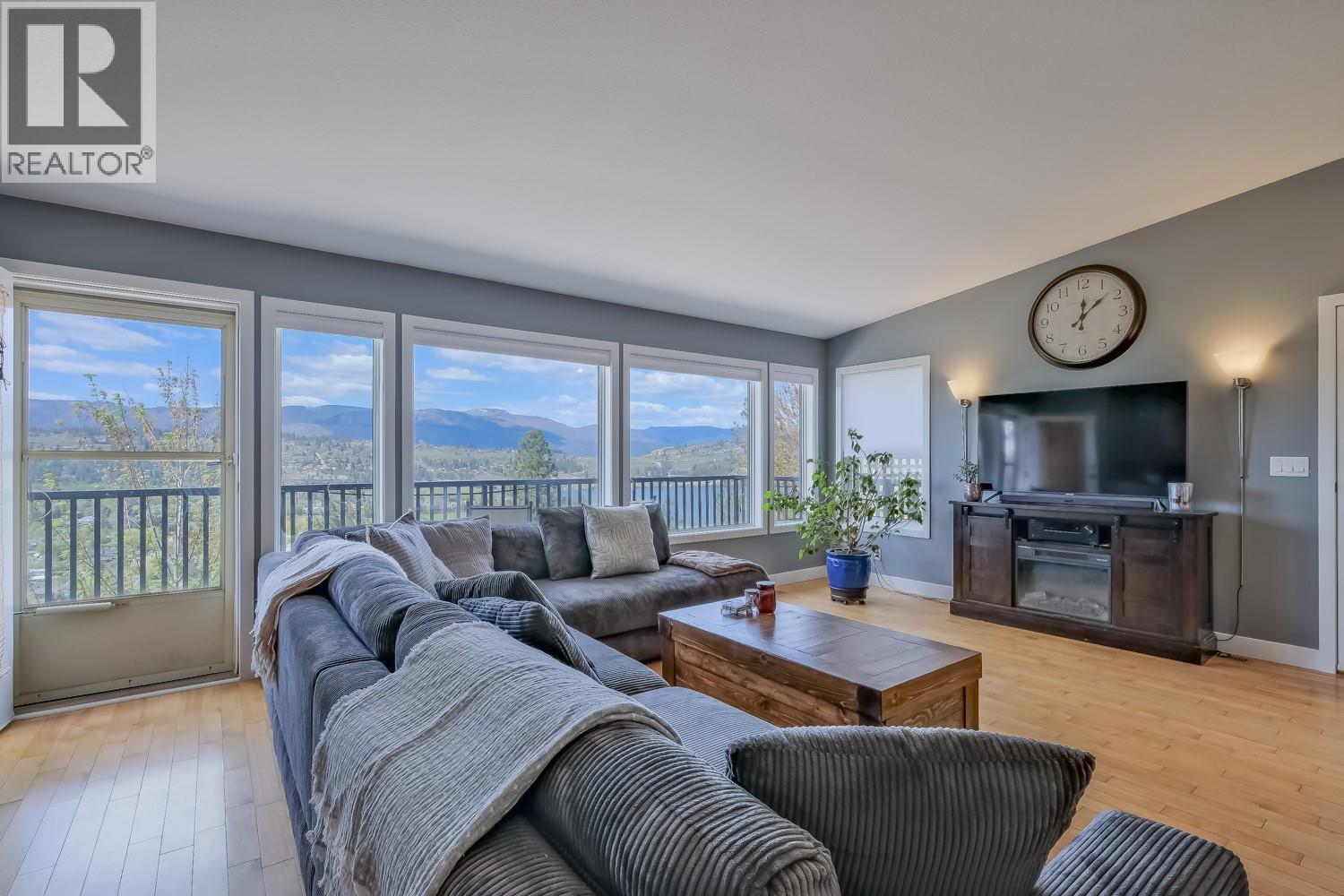 11420 Darlene Road, Lake Country