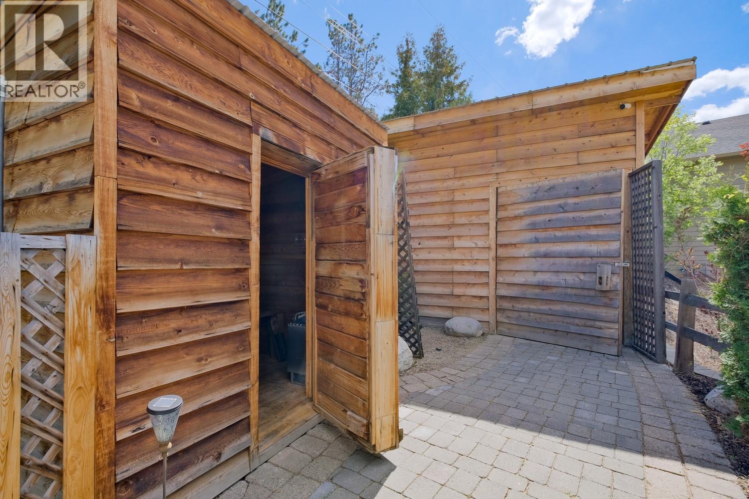 11420 Darlene Road, Lake Country