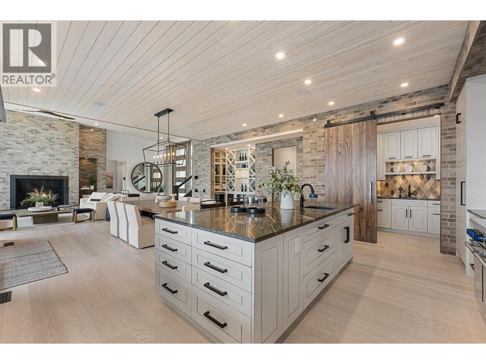 2641 Casa Loma Road, West Kelowna