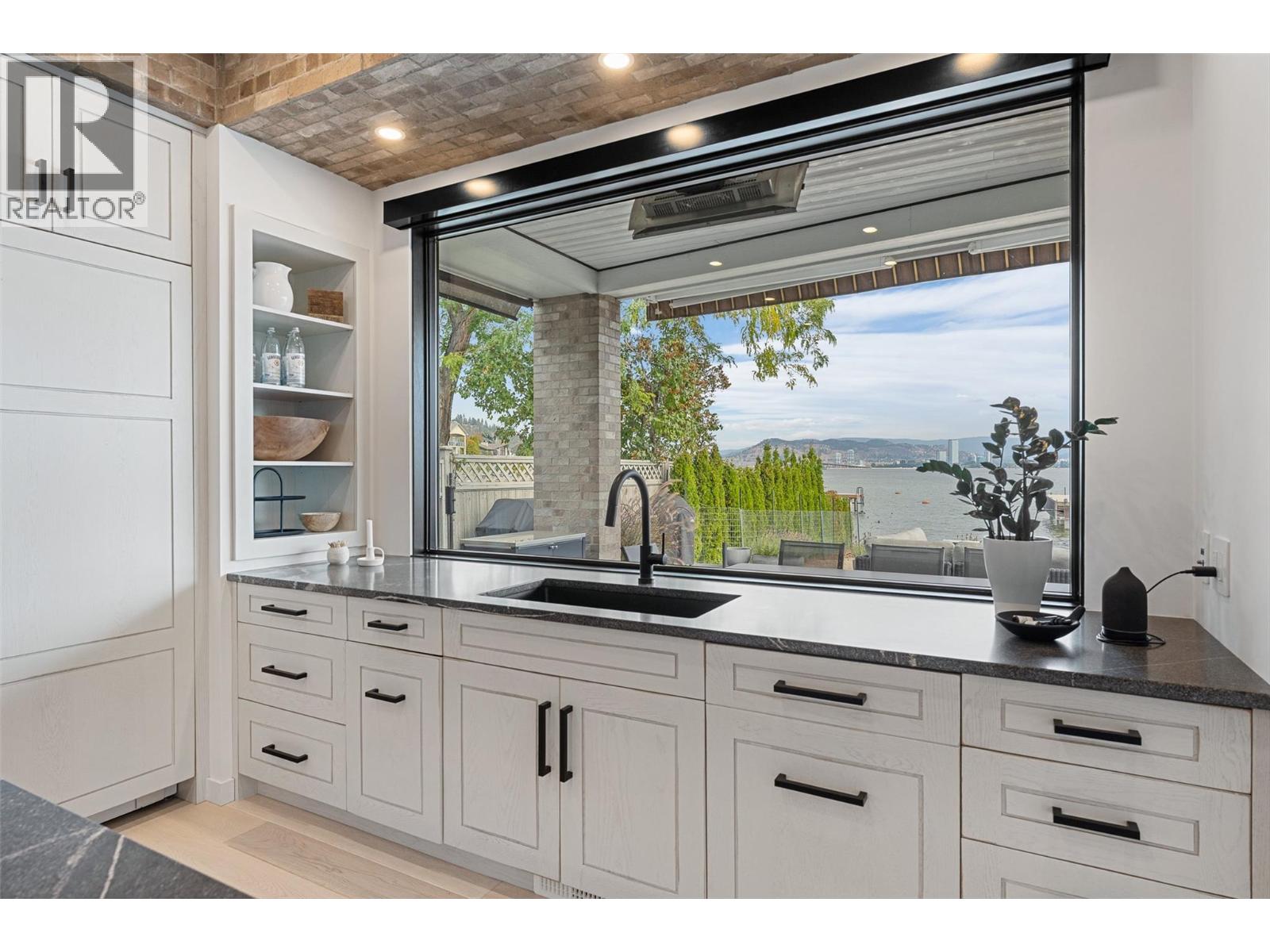 2641 Casa Loma Road, West Kelowna