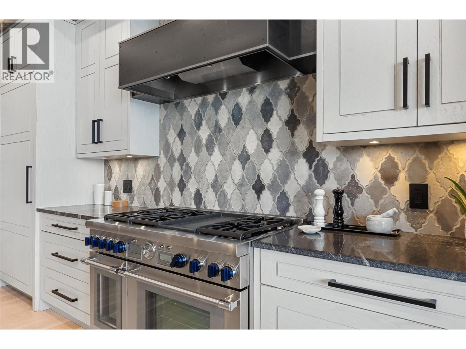 2641 Casa Loma Road, West Kelowna
