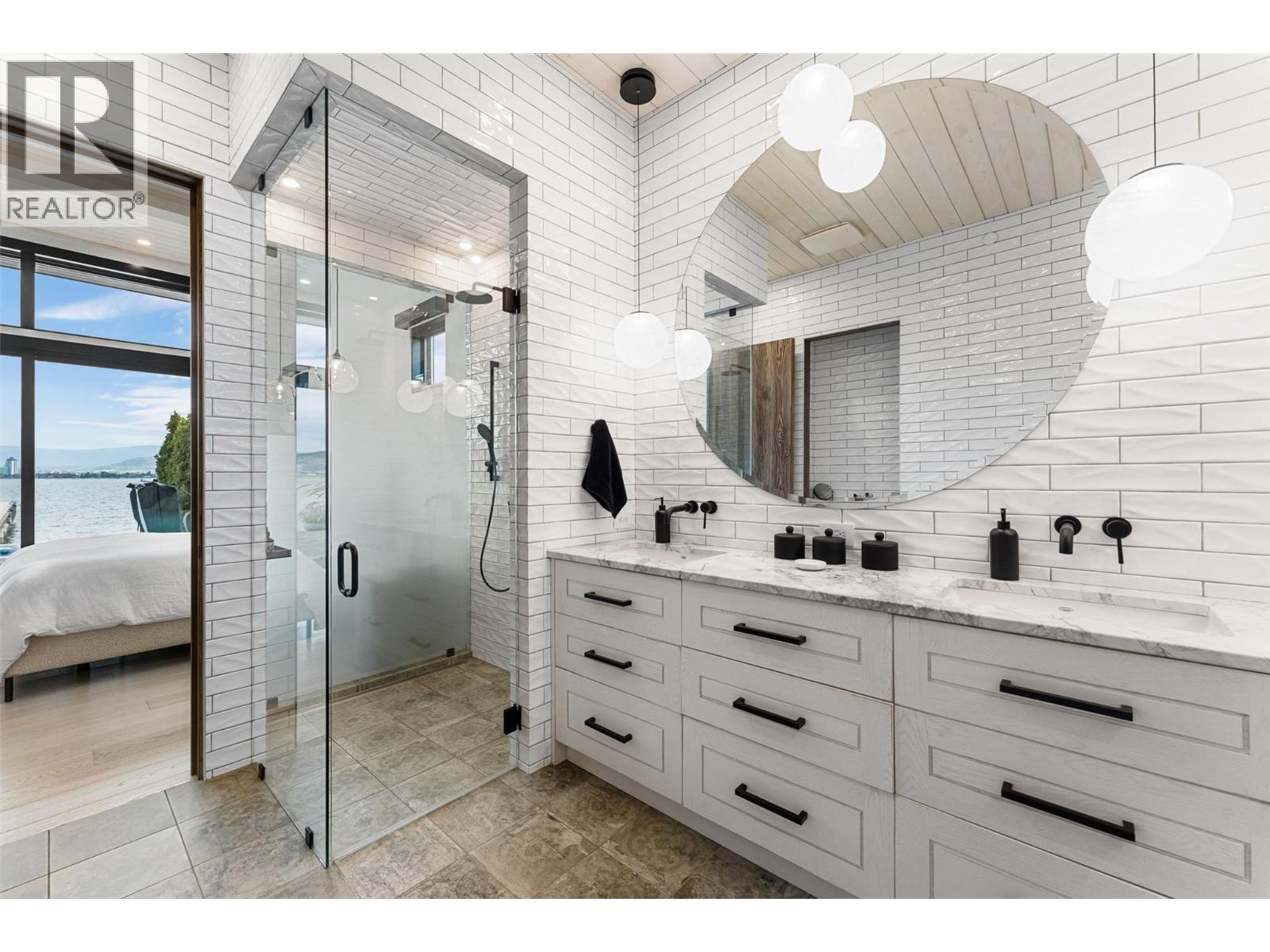 2641 Casa Loma Road, West Kelowna