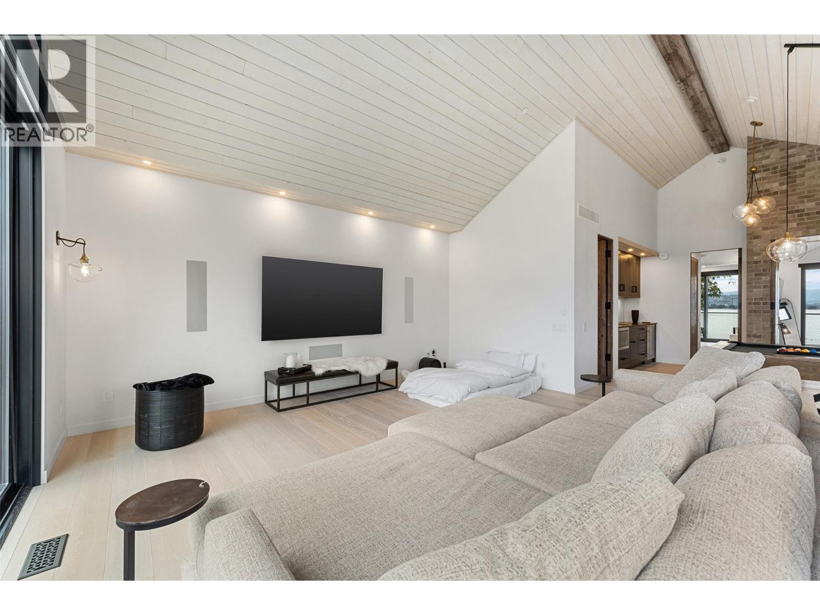 2641 Casa Loma Road, West Kelowna