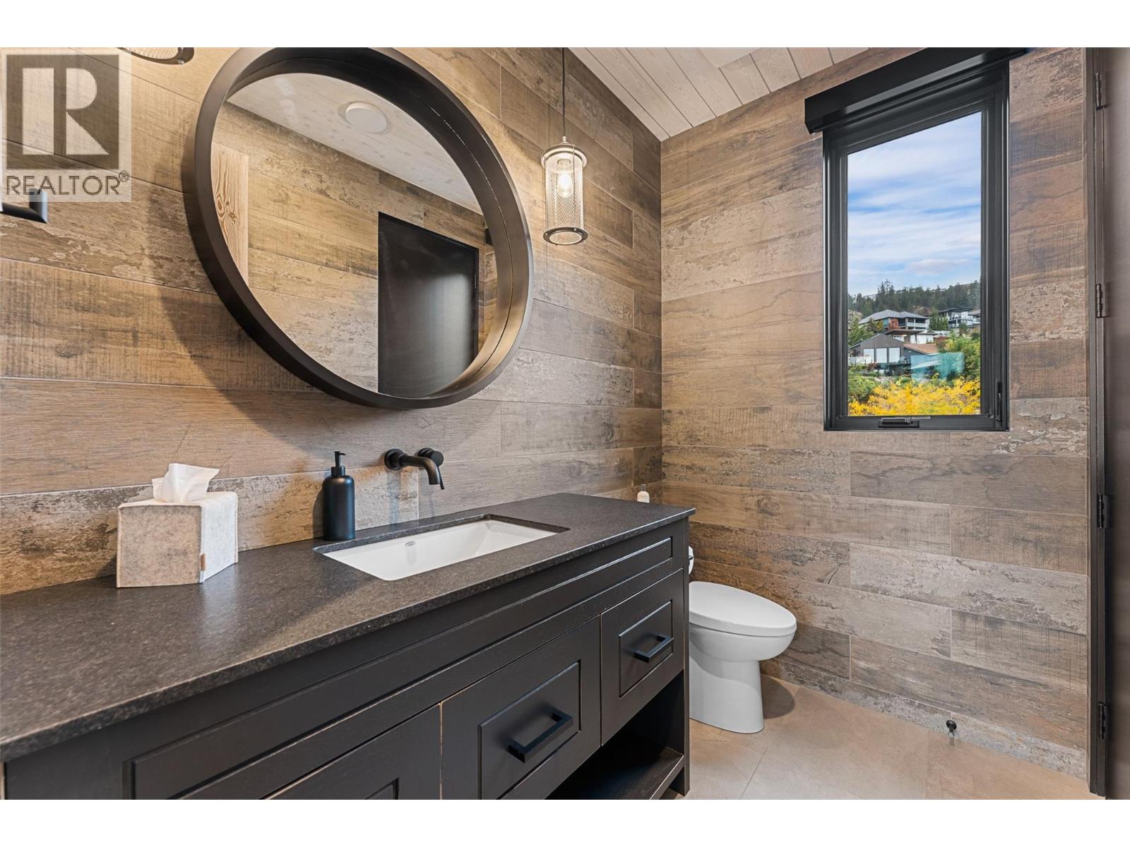 2641 Casa Loma Road, West Kelowna