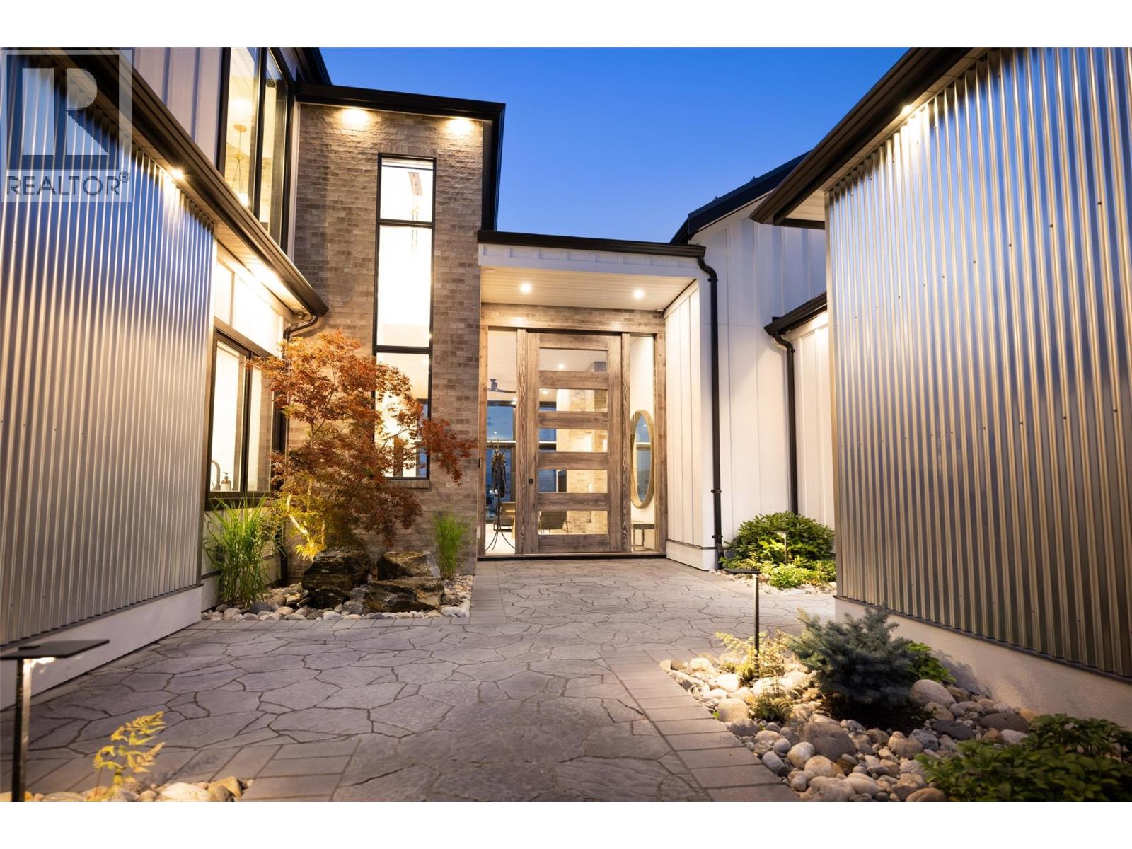 2641 Casa Loma Road, West Kelowna
