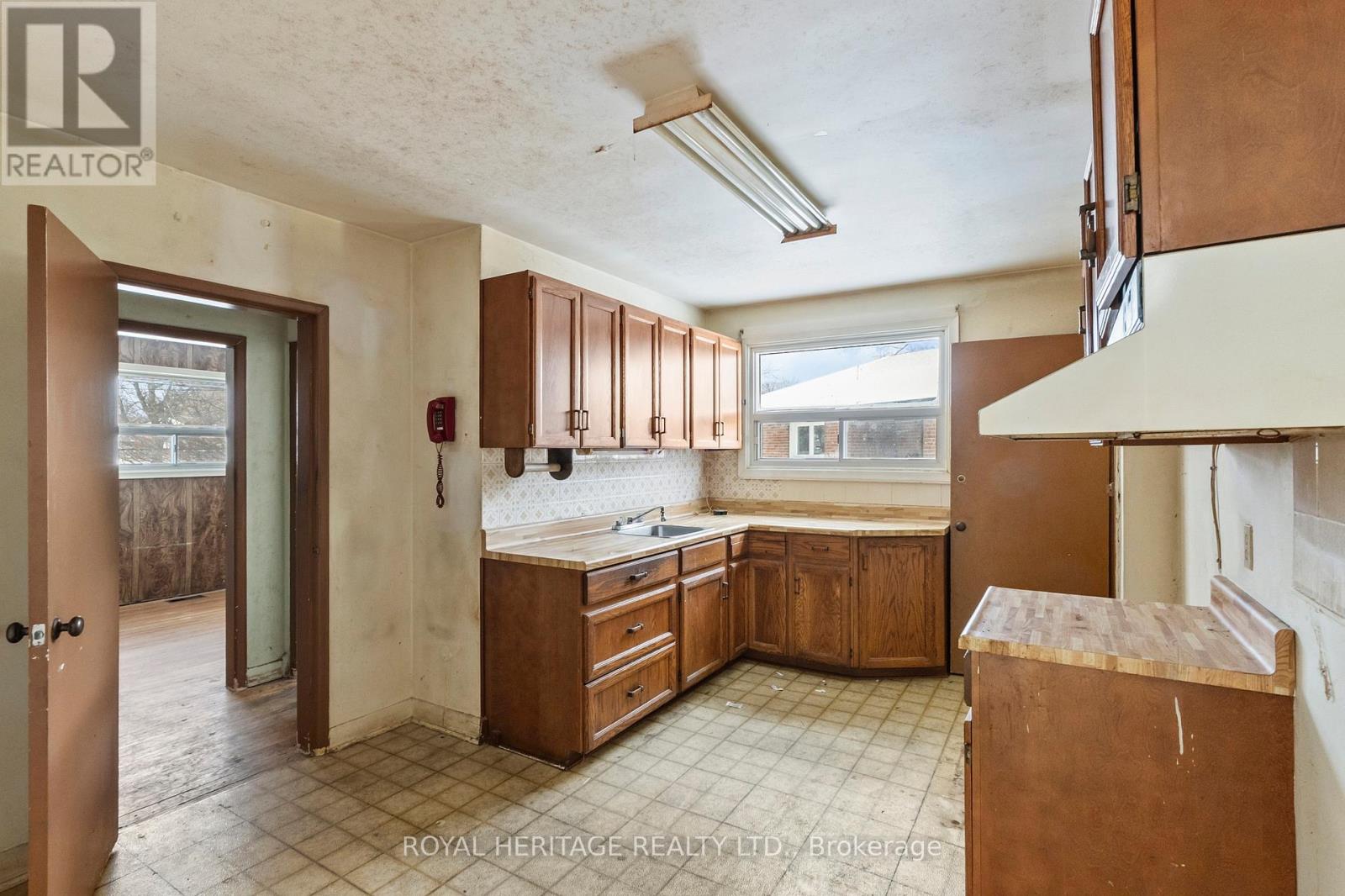 26 KITSON DRIVE - 11