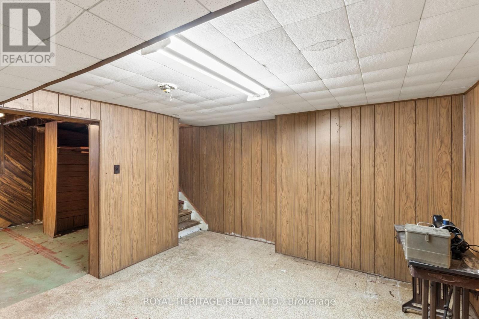 26 KITSON DRIVE - 21