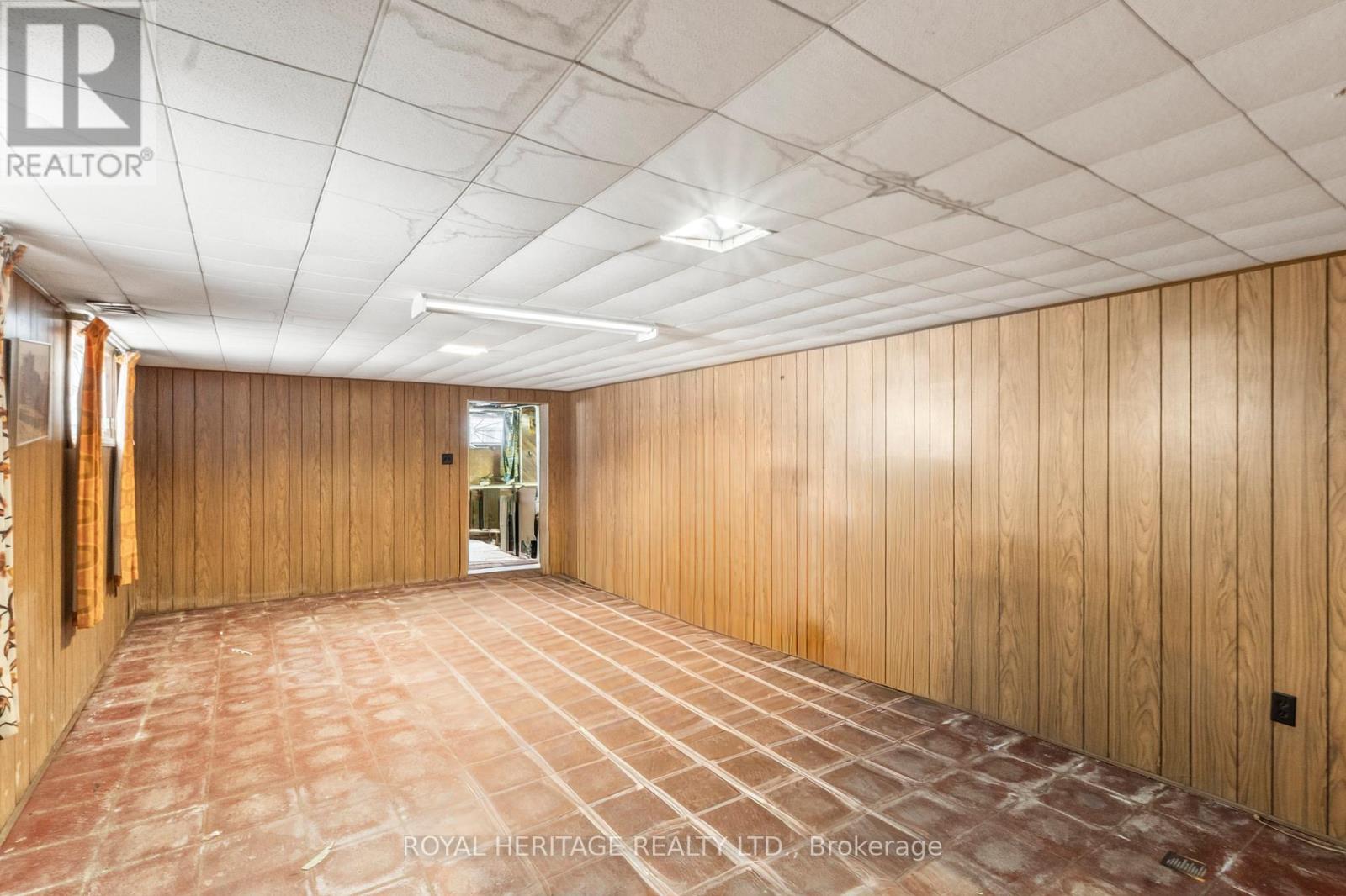 26 KITSON DRIVE - 24