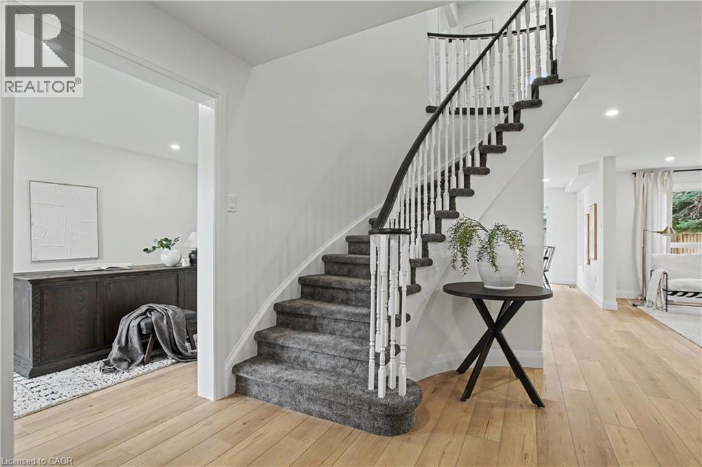 507 GRAND RIDGE Drive, Cambridge, Ontario, N1S4Y9 — Photo 6