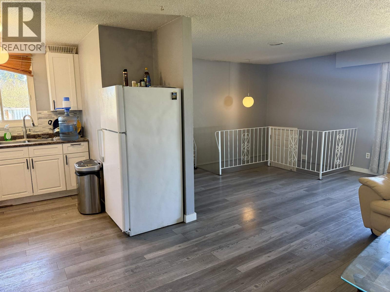 416-420 W 3RD STREET - 17