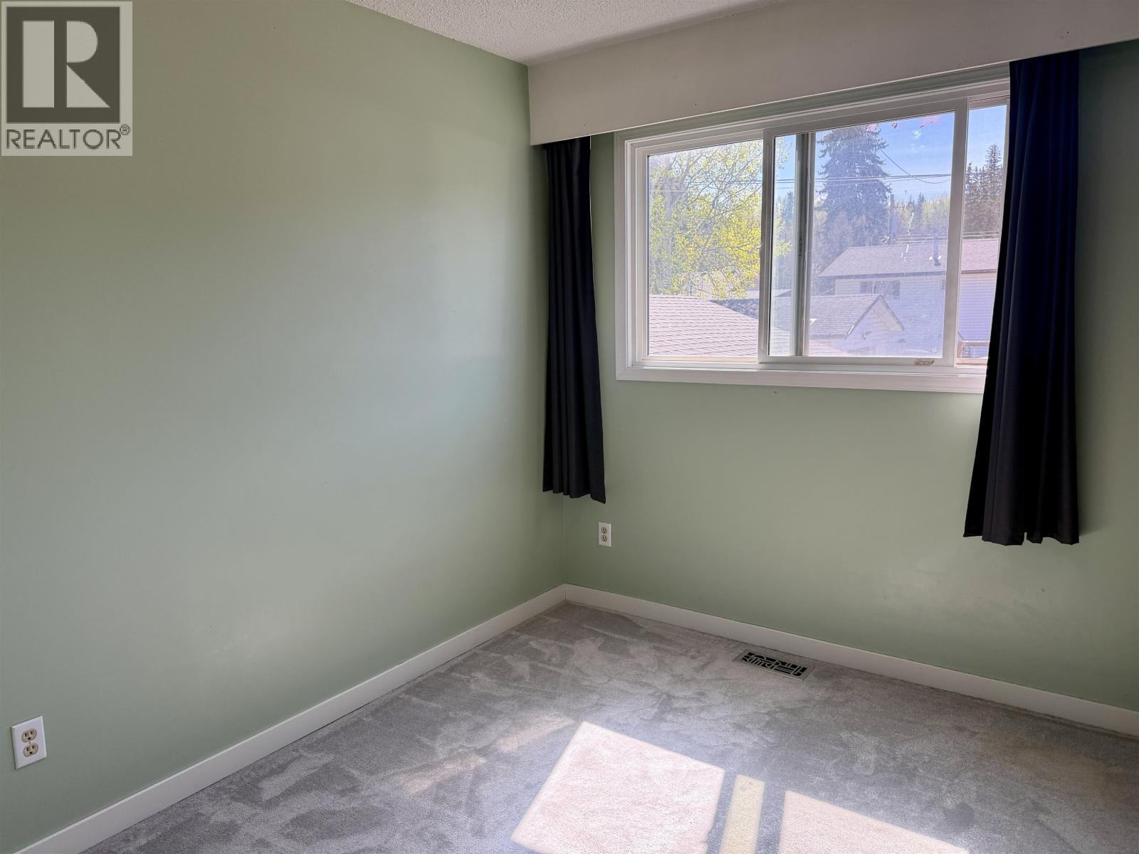 416-420 W 3RD STREET - 25
