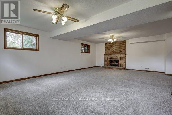 224 CONWAY DRIVE N - 45