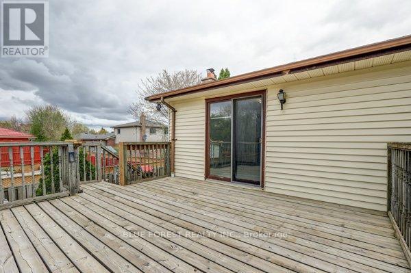 224 CONWAY DRIVE N - 6