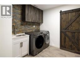 2049 Skyview Crescent, Lumby, BC V0E2G0 Photo 28