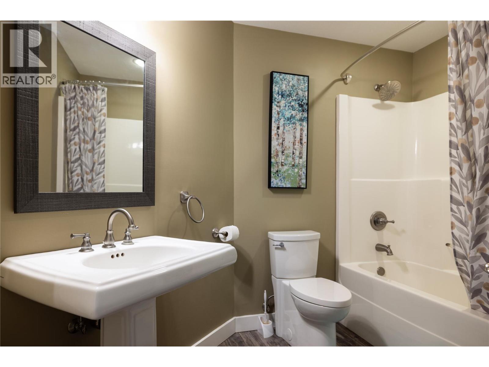 2049 Skyview Crescent, Lumby