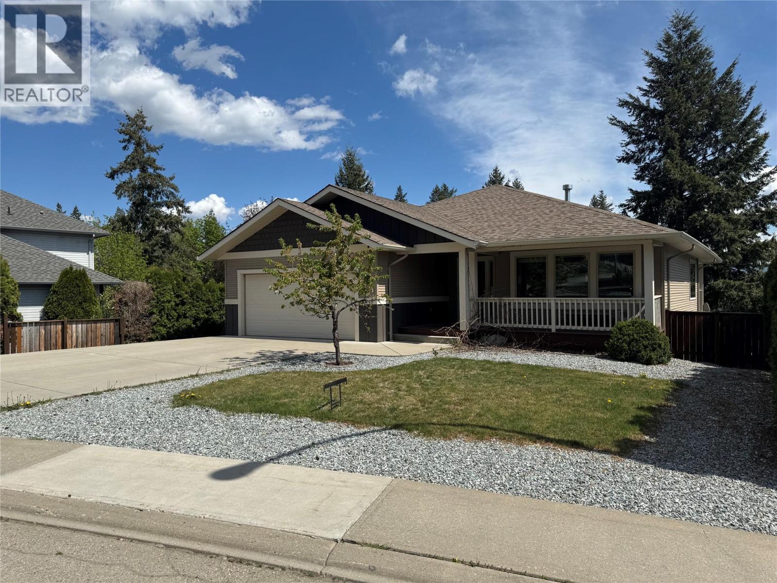 2049 Skyview Crescent - 2