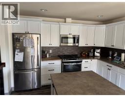 Bedroom - 2049 Skyview Crescent, Lumby, BC V0E2G0 Photo 10