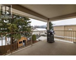 Foyer - 2049 Skyview Crescent, Lumby, BC V0E2G0 Photo 16