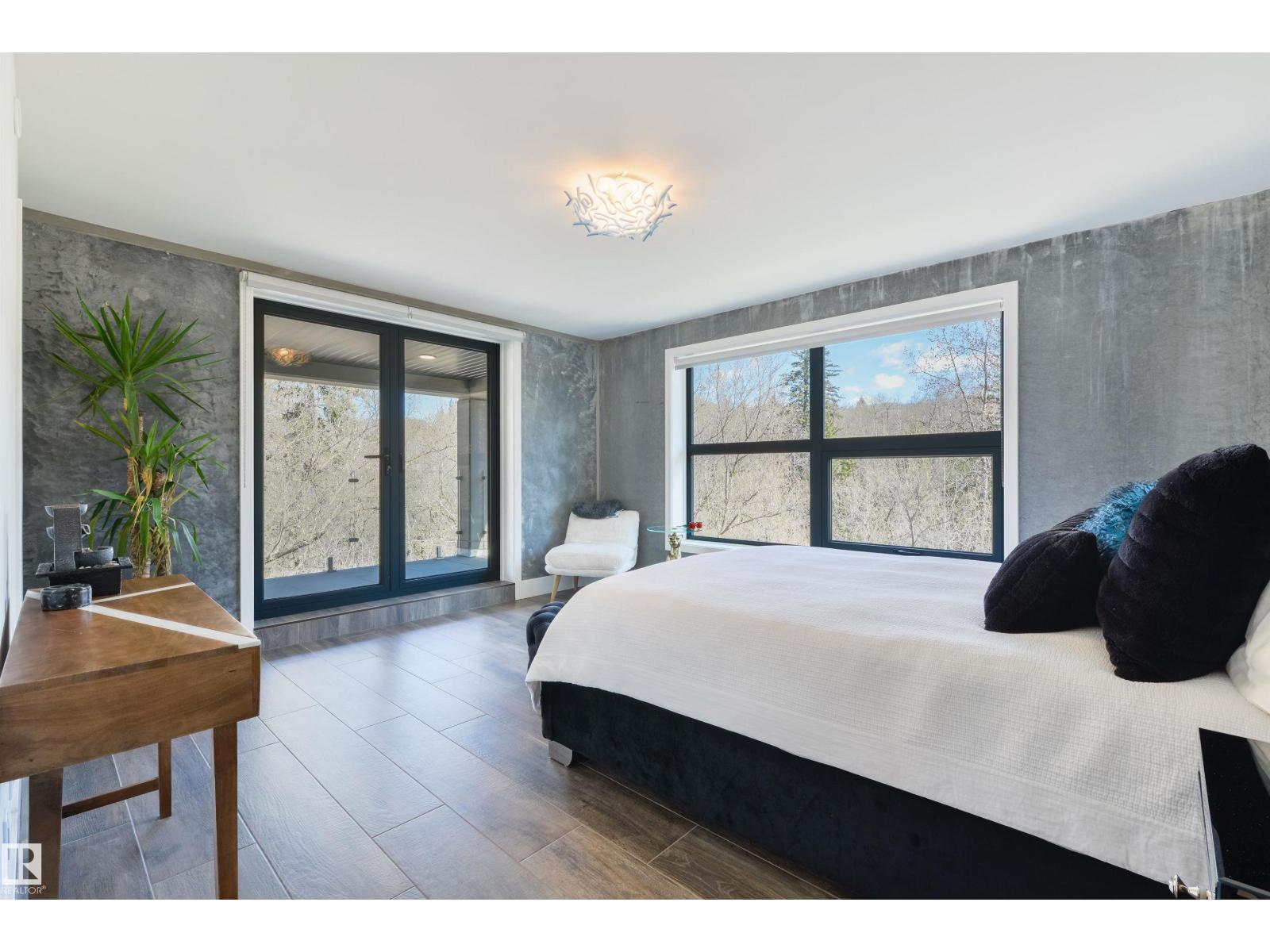 9213 97 ST NW - 26