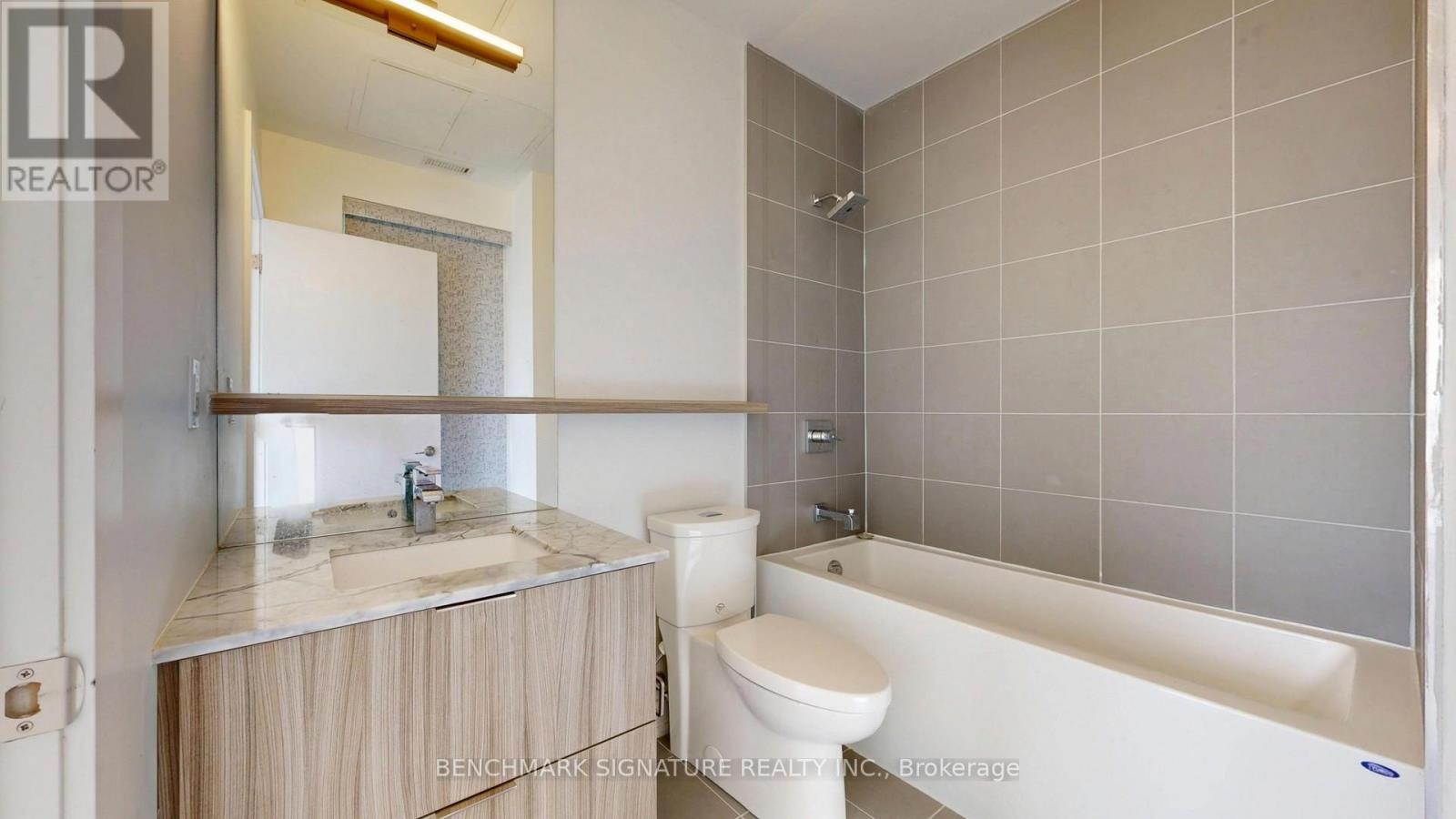 #TH106 6 PARKWOOD AVENUE - 35