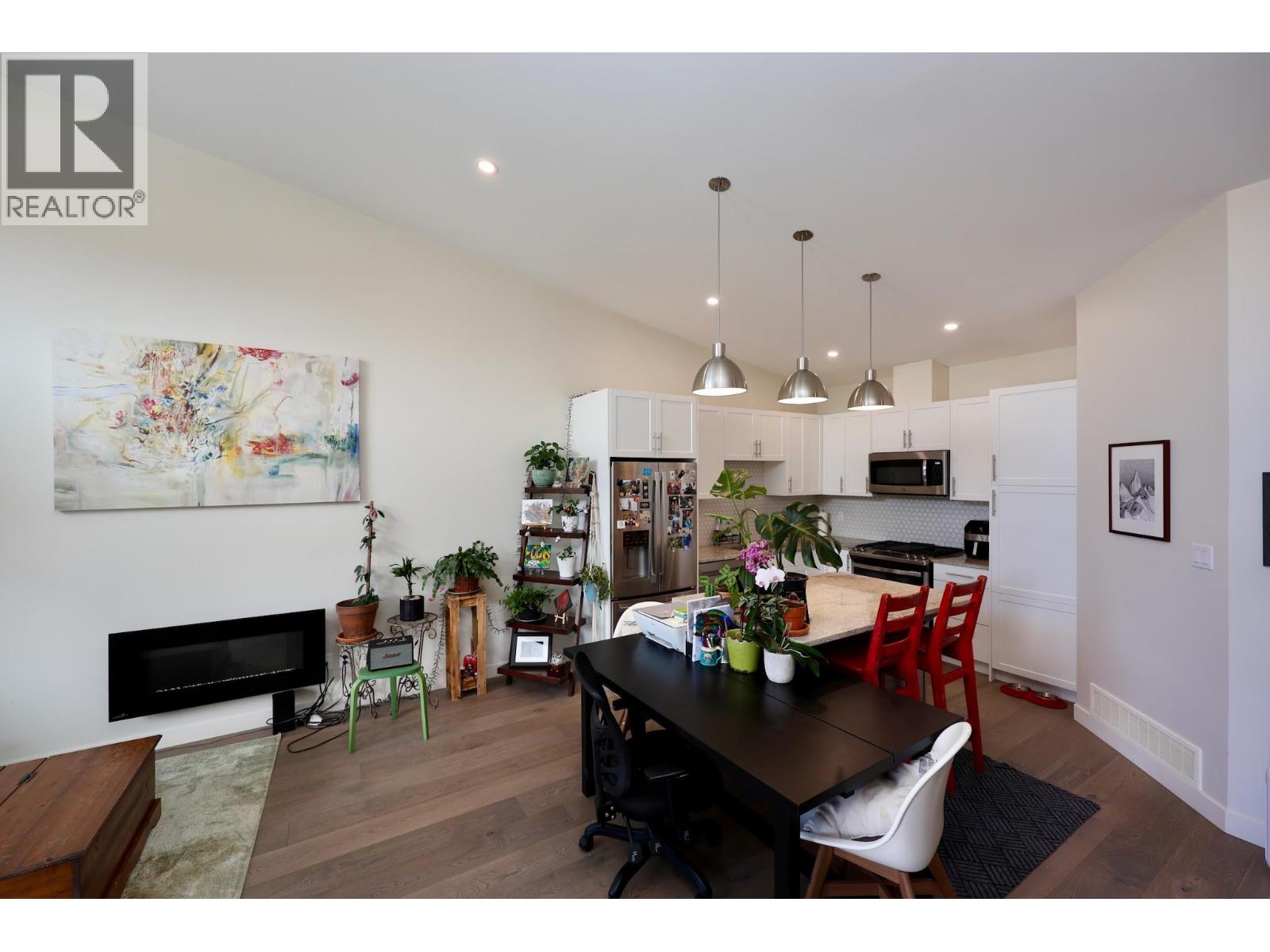 #11 1512 Granite Drive - 18
