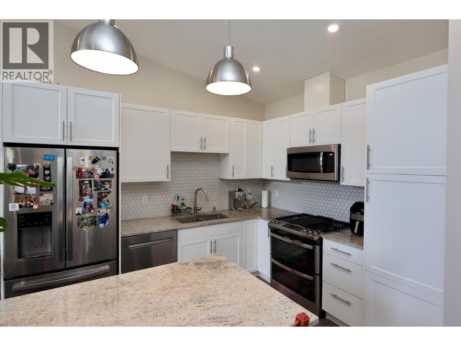 #11 1512 Granite Drive - 16