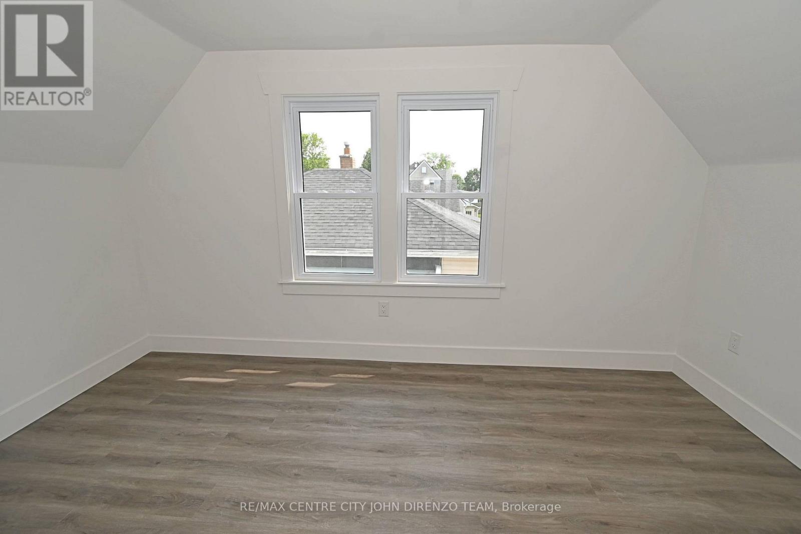 52 WOODWORTH AVENUE - 20