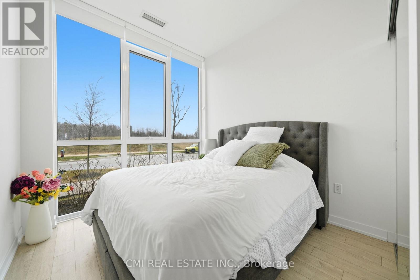 #106 415 SEA RAY AVENUE - 15