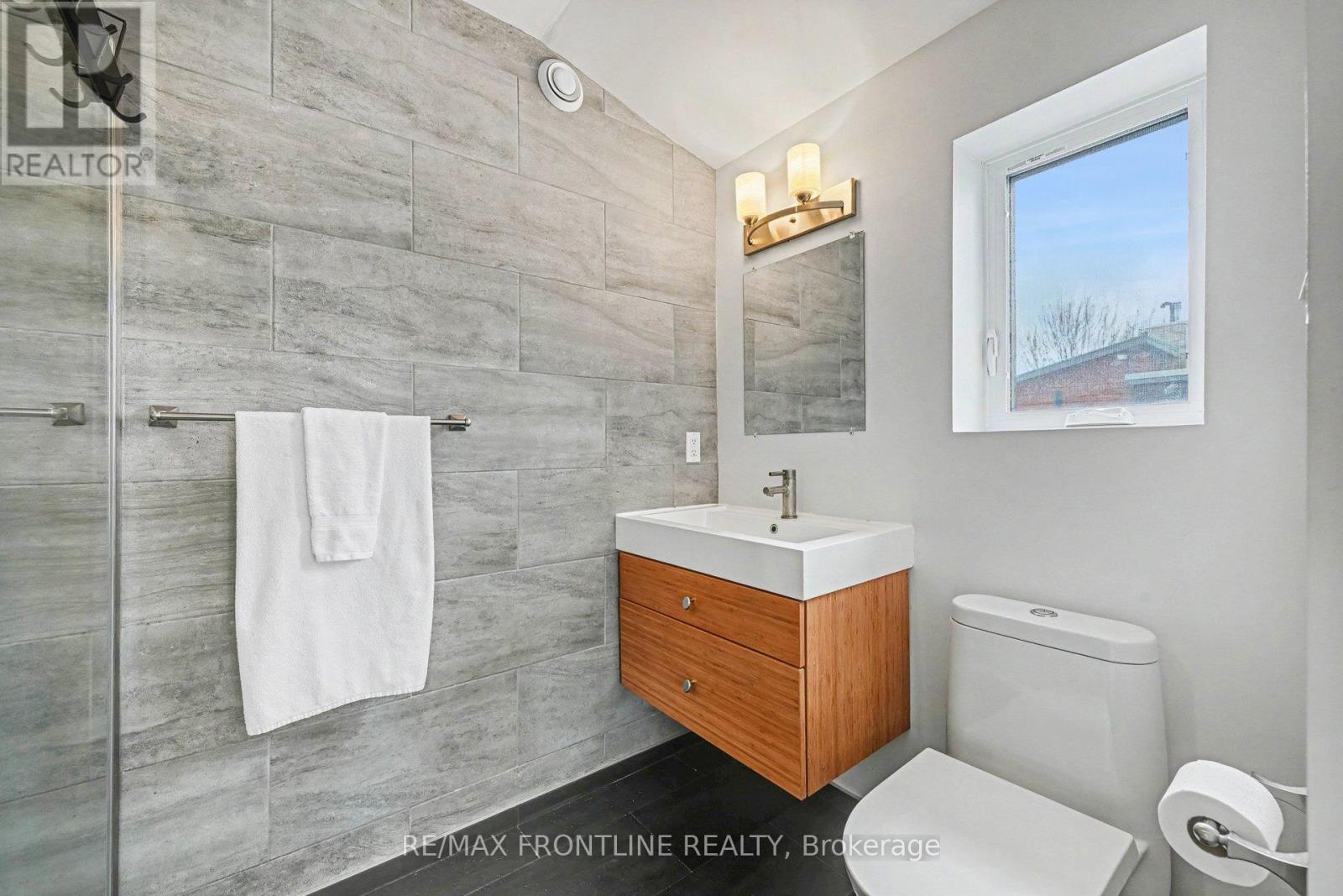 55 ARTHUR STREET - 20