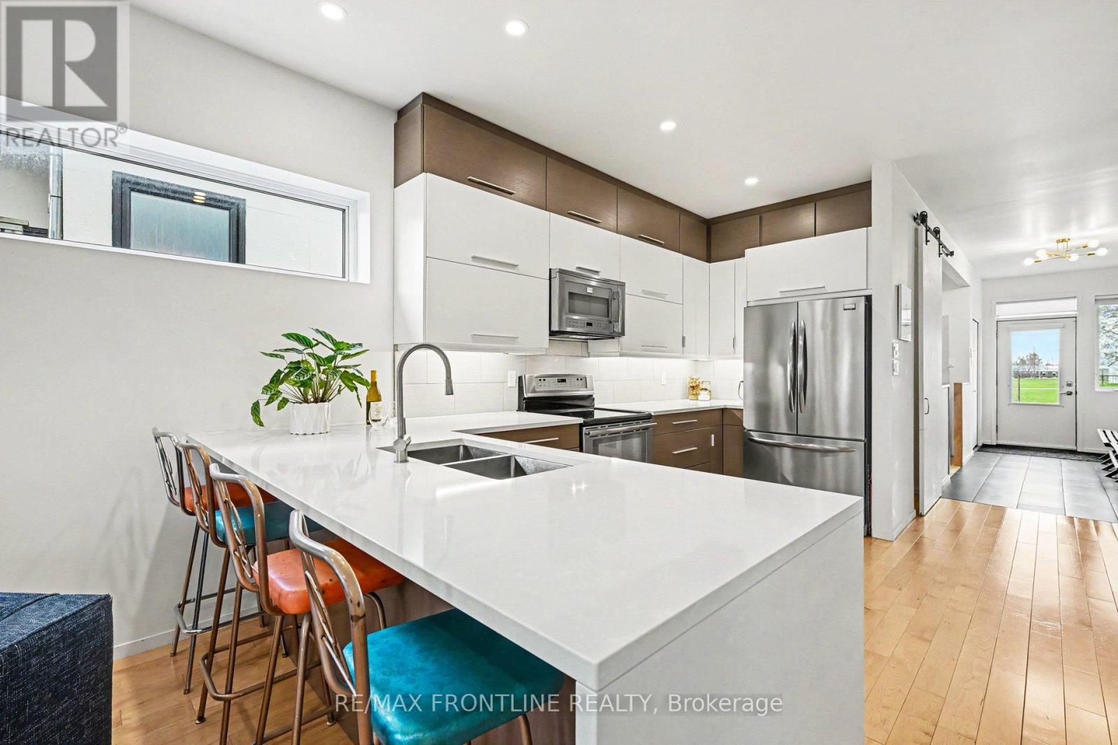 55 ARTHUR STREET - 13