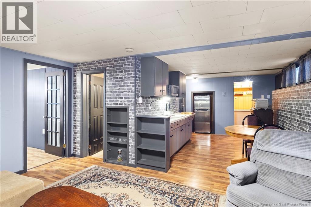 23 Harding Dr - 33