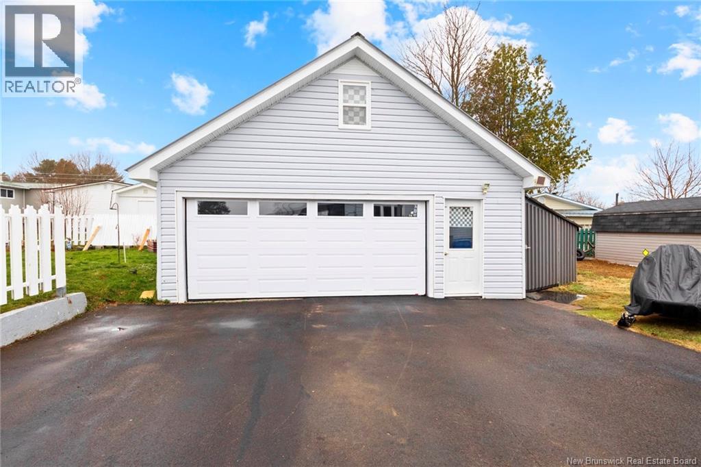 23 Harding Dr - 39