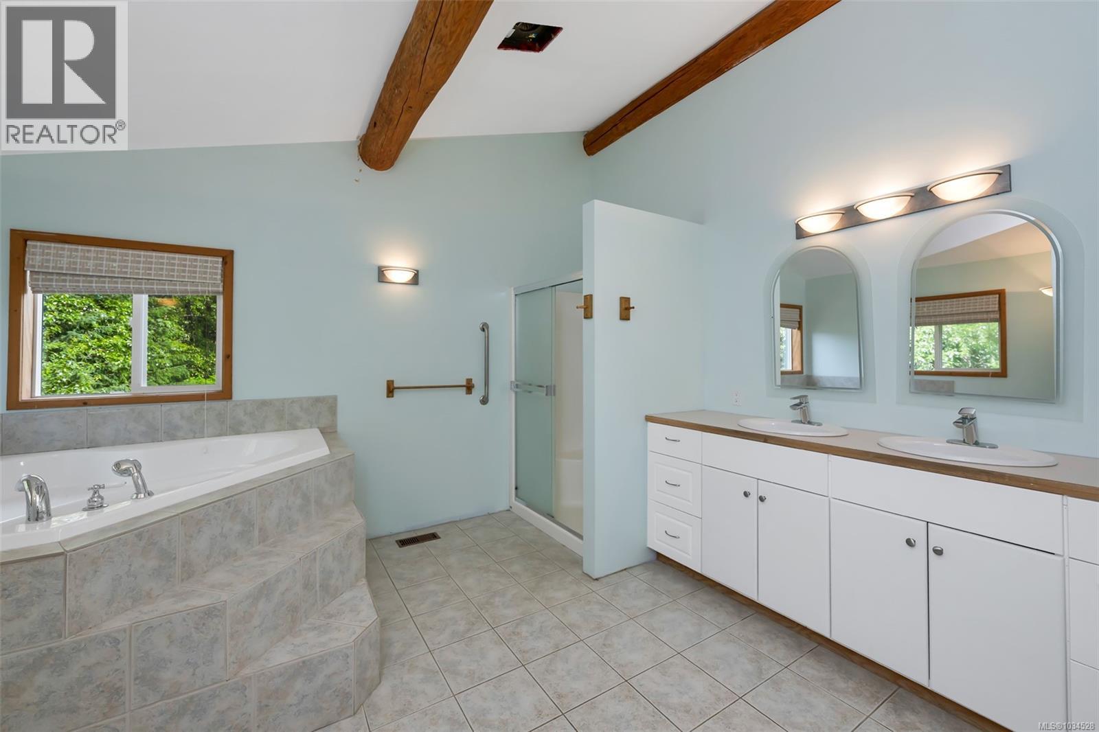 #50 8631 South Shore Rd - 27