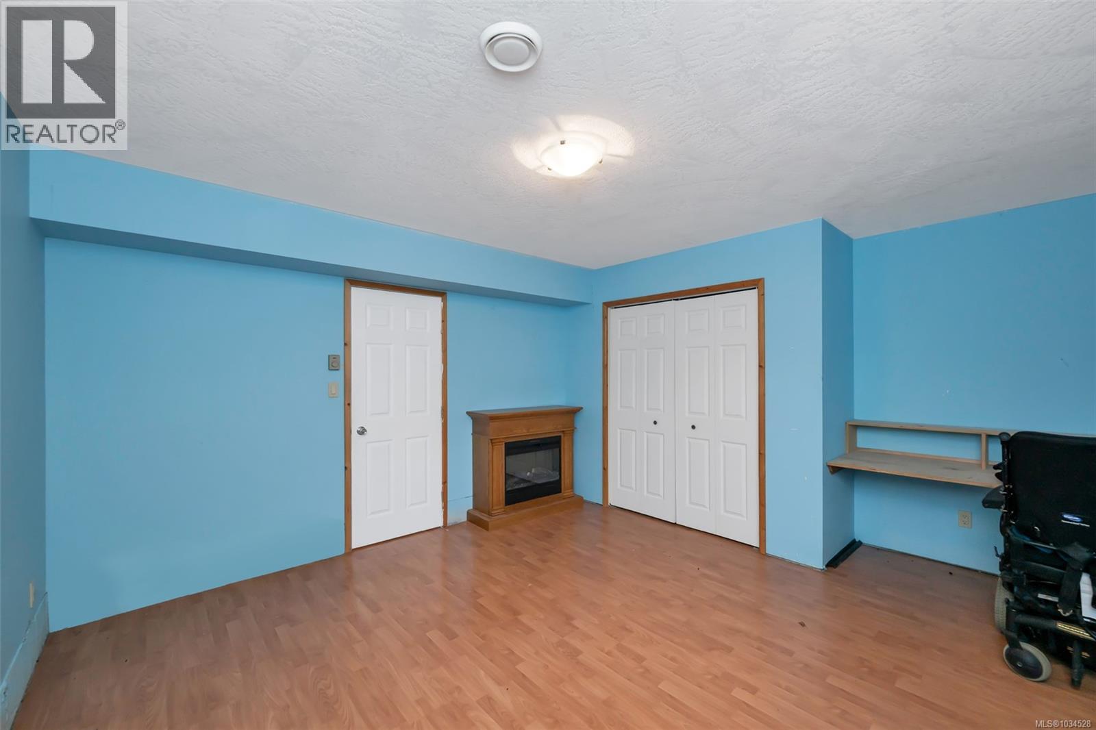 #50 8631 South Shore Rd - 44