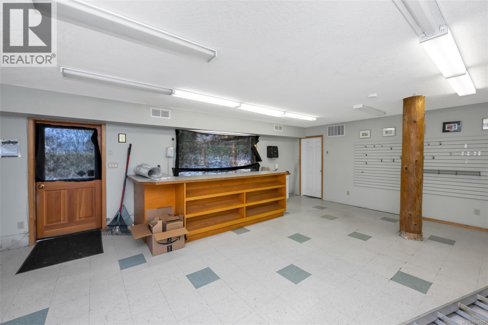 #50 8631 South Shore Rd - 57