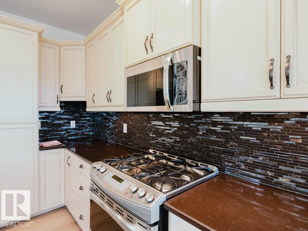 15867 11 AV SW, Edmonton