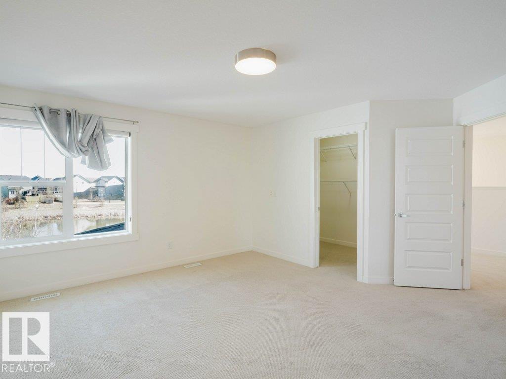 15867 11 AV SW, Edmonton
