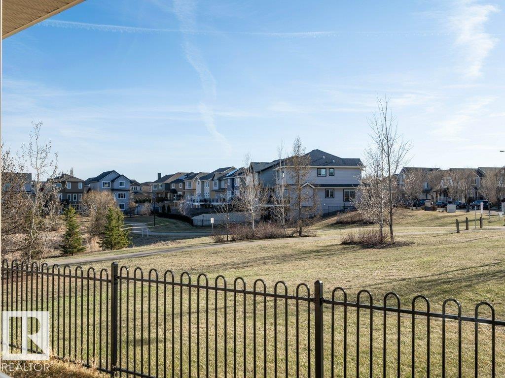 15867 11 AV SW, Edmonton
