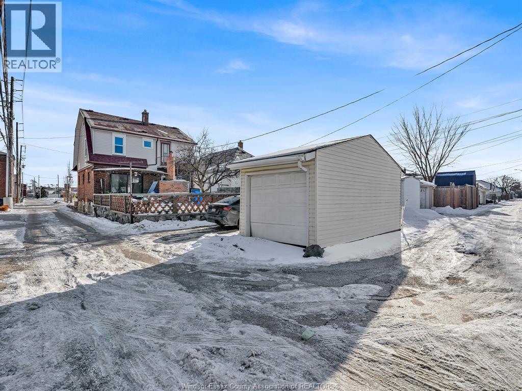 1027 MARENTETTE AVENUE, Windsor, Ontario, N9A2A4 — Photo 13