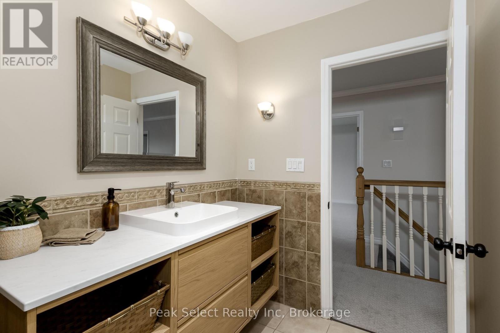 202 QUEEN STREET W - 29
