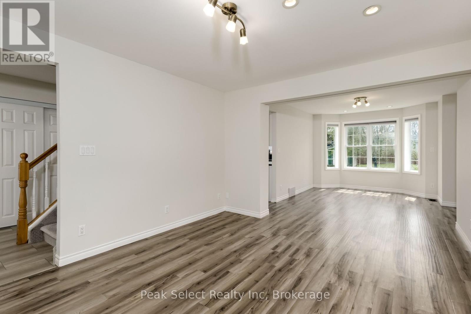 202 QUEEN STREET W - 16