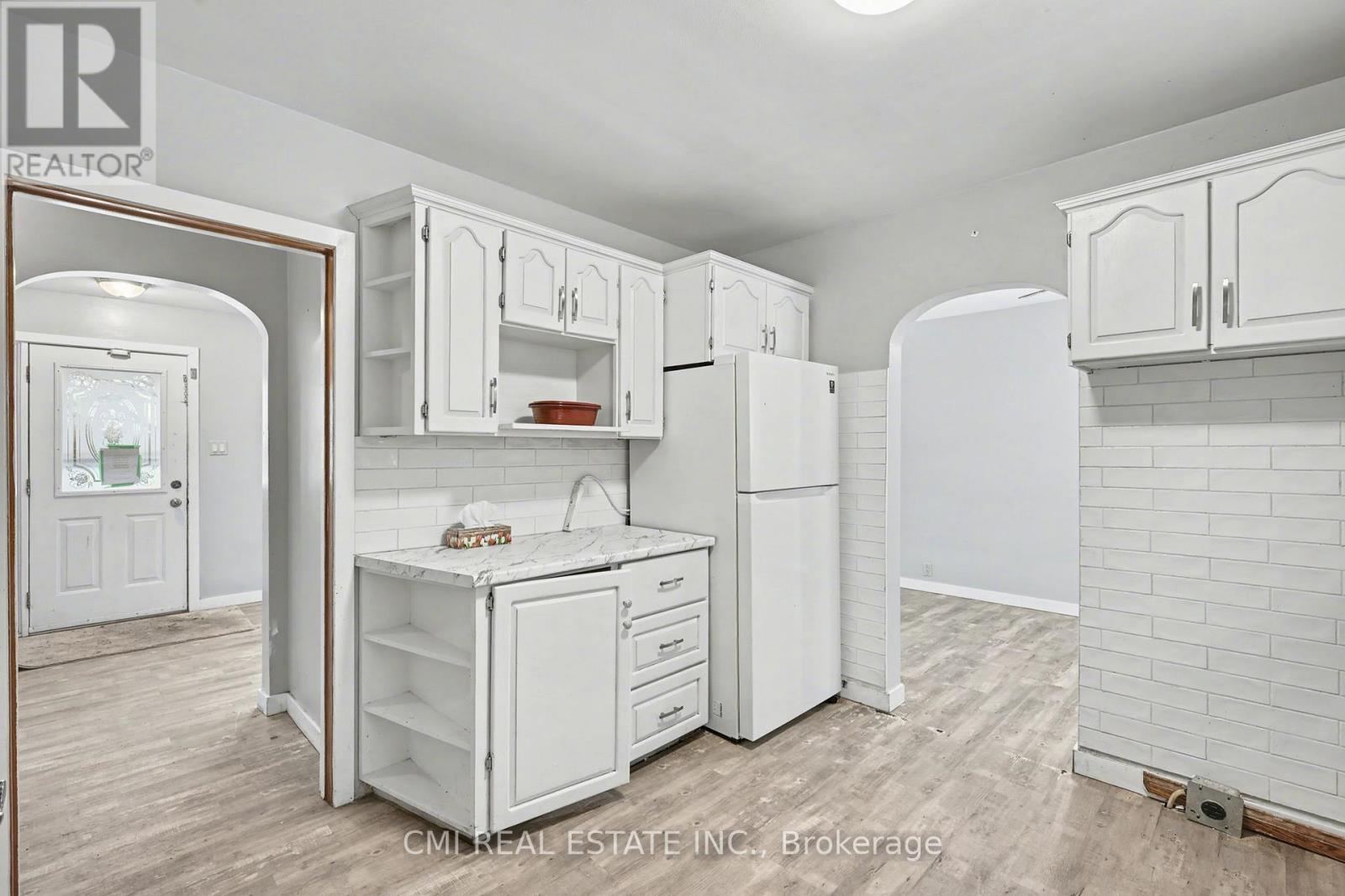 606 GLEN MILLER ROAD - 15
