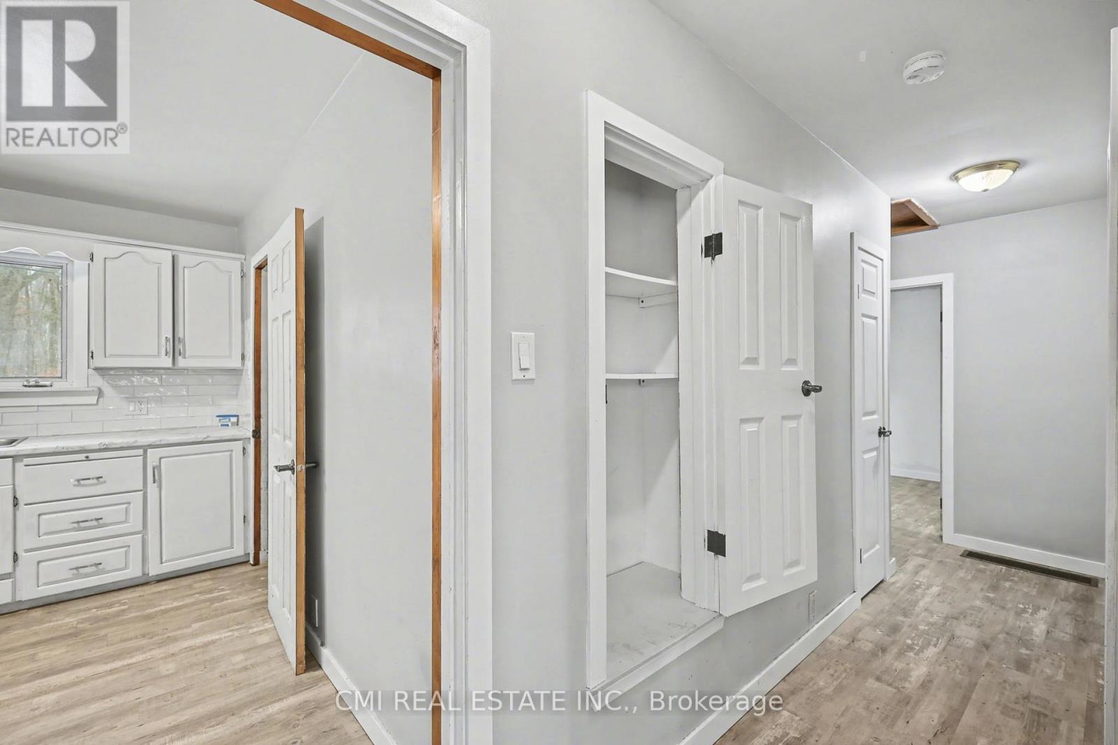 606 GLEN MILLER ROAD - 18