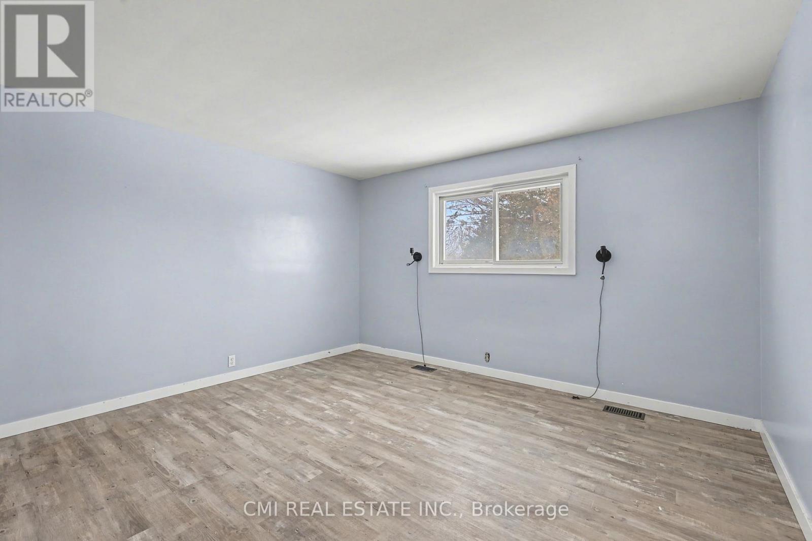 606 GLEN MILLER ROAD - 21