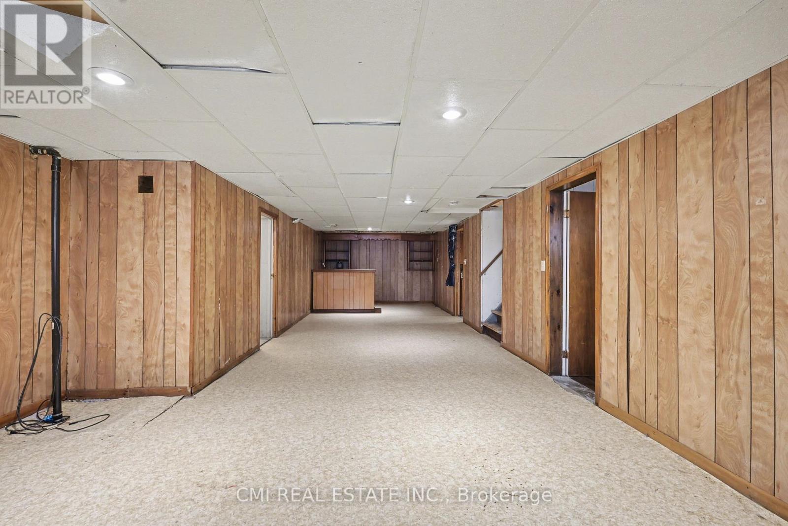 606 GLEN MILLER ROAD - 32