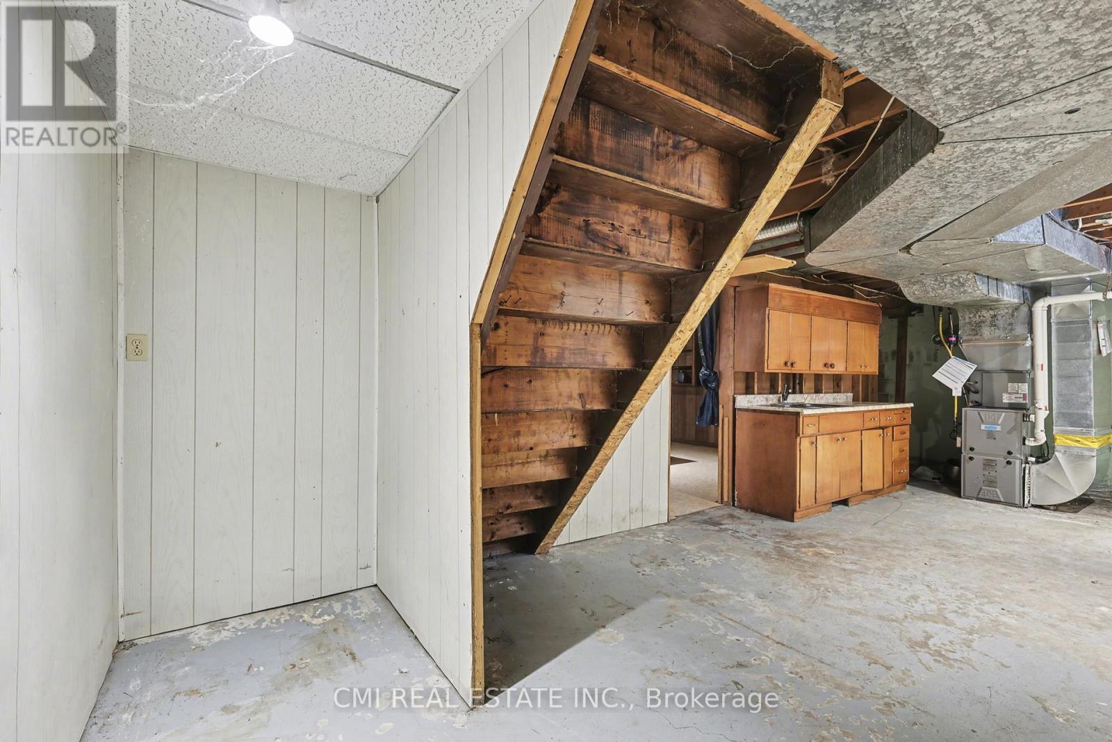 606 GLEN MILLER ROAD - 35