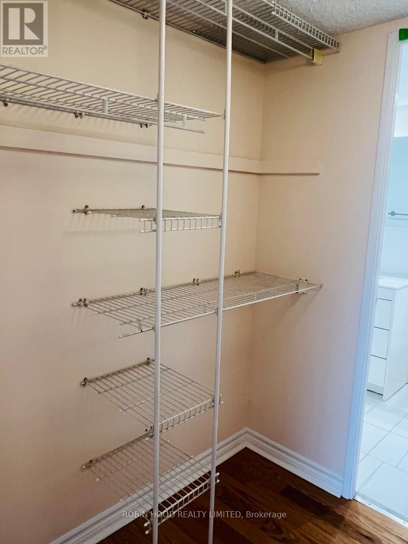 #910 530 LAURIER AVENUE W - 24