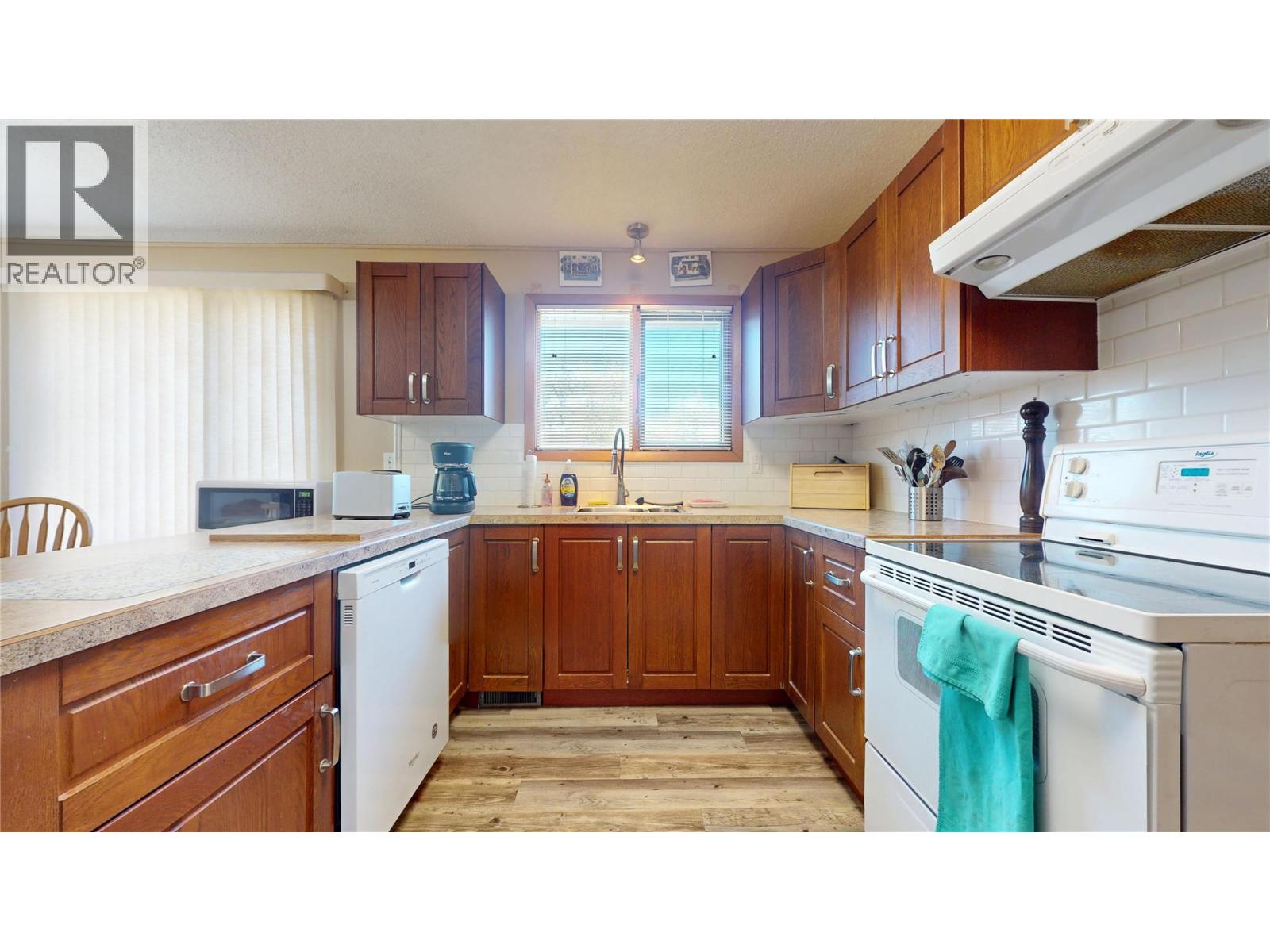 2724 2B Street S - 11