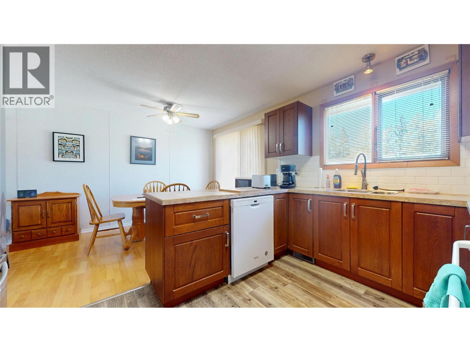 2724 2B Street S - 12