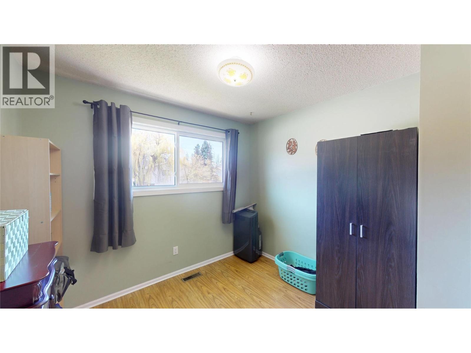 2724 2B Street S - 20